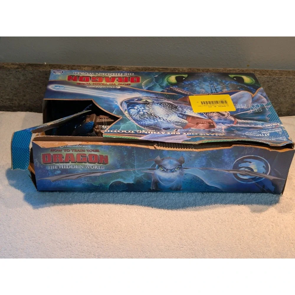How To Train Your Dragon The Hidden World Giant Fire Breathing Toothless READ